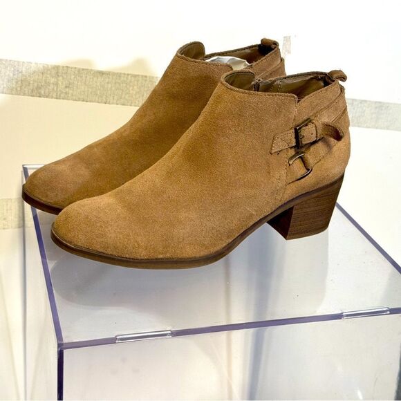 Sonoma women’s boots tan in color and size 10 great condition - Picture 1 of 6